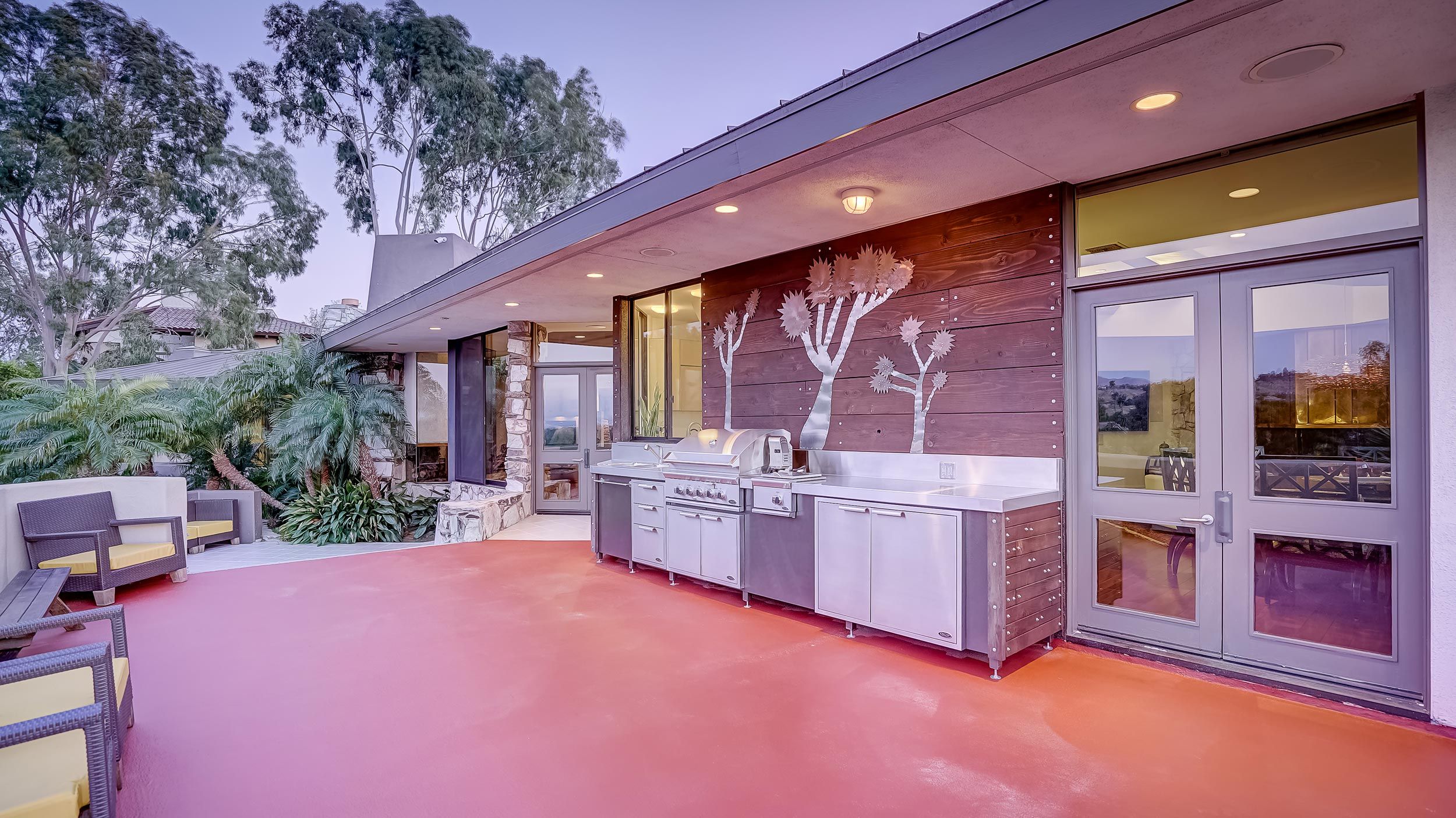 Outdoor Kitchen